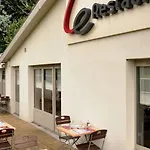 Campanile Lyon Porte De Lyon Hotell