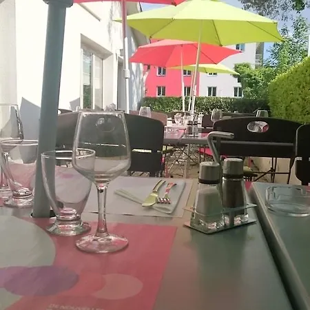 Campanile Lyon Porte De Lyon 3* ダルディリー