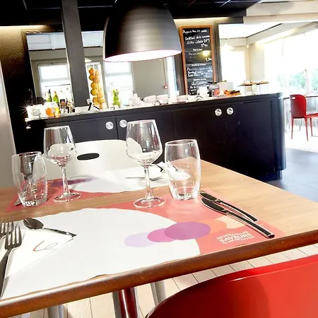 Campanile Lyon Porte De Lyon ホテル 3*