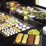 Hotel Campanile Lyon Porte De Lyon 3*