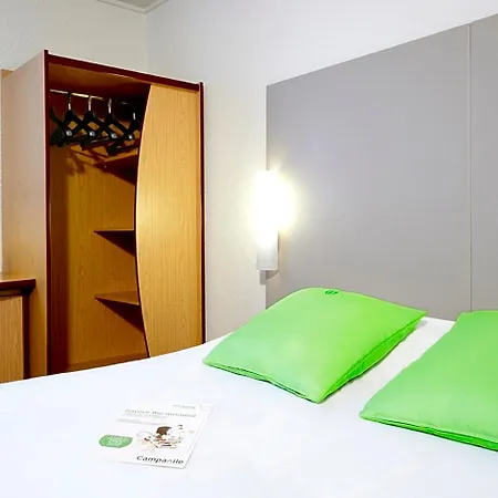 Campanile Lyon Porte De Lyon 호텔 3*